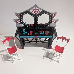 Monster High Frights Camera Action Dressing Room Set Vanity Chairs Accessories